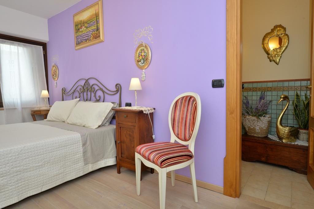 B&B Corte Giare SantʼAmbrogio di Valpolicella Rum bild