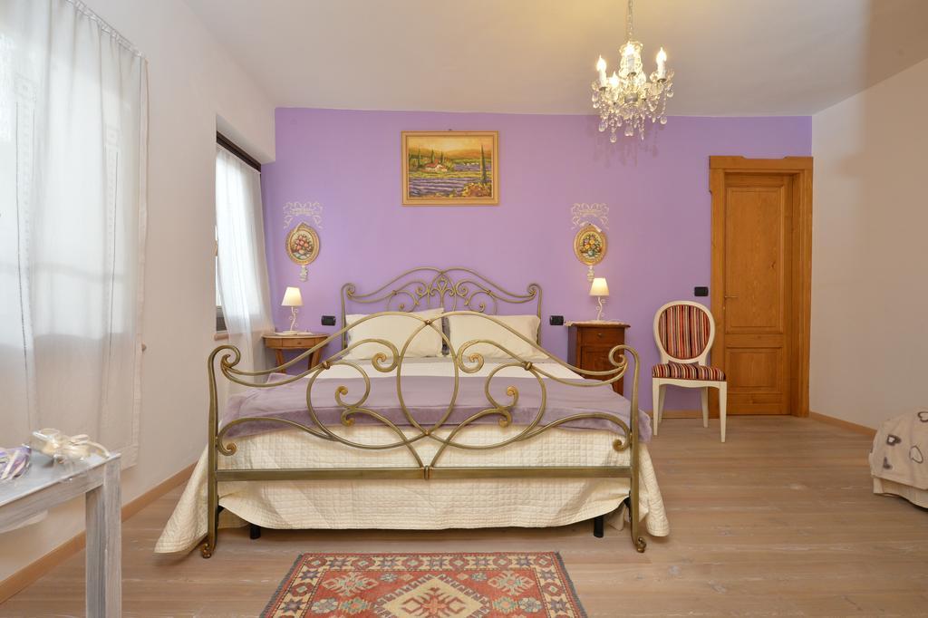 B&B Corte Giare SantʼAmbrogio di Valpolicella Rum bild