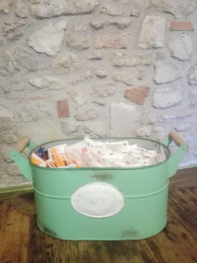 B&B Corte Giare SantʼAmbrogio di Valpolicella Exteriör bild